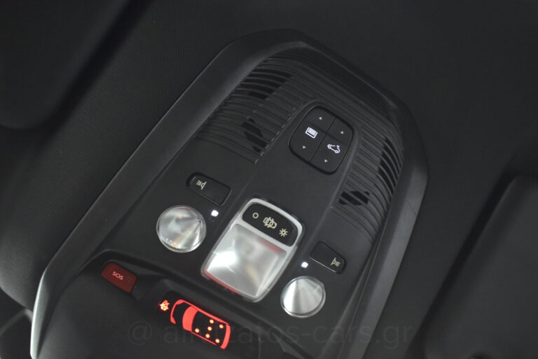 Peugeot 5008 - GT Line Panorαma Alcantara Leather 7Seats 130hp