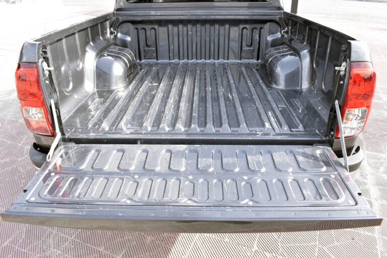 Toyota Hilux - 2.4 Double Cab 4x4 Cruiser Automatic Camera