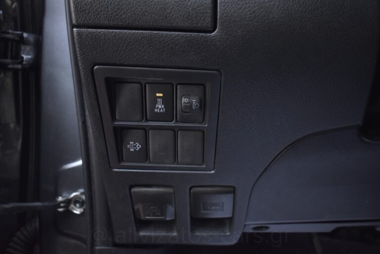 Toyota Hilux - 2.4 Double Cab 4x4 Cruiser Automatic Camera