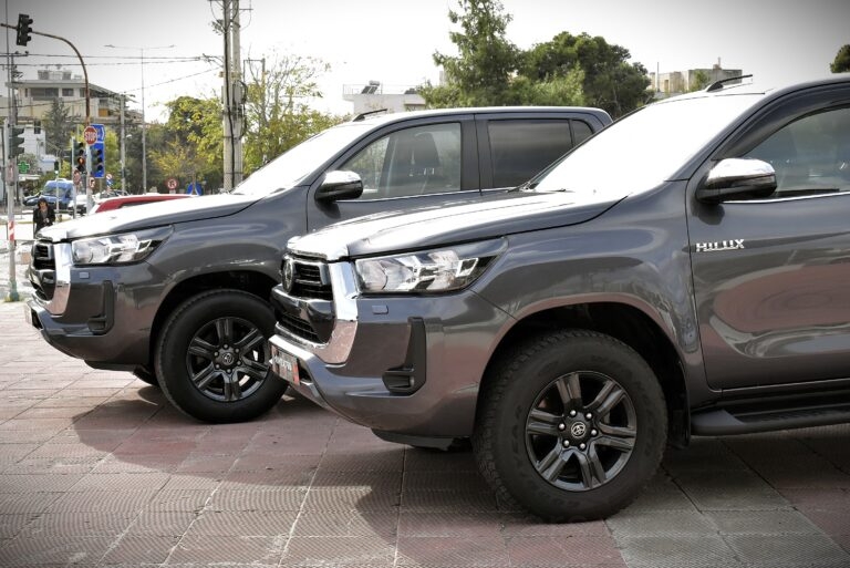 Toyota Hilux - 2.4 Double Cab 4x4 Cruiser Automatic Camera