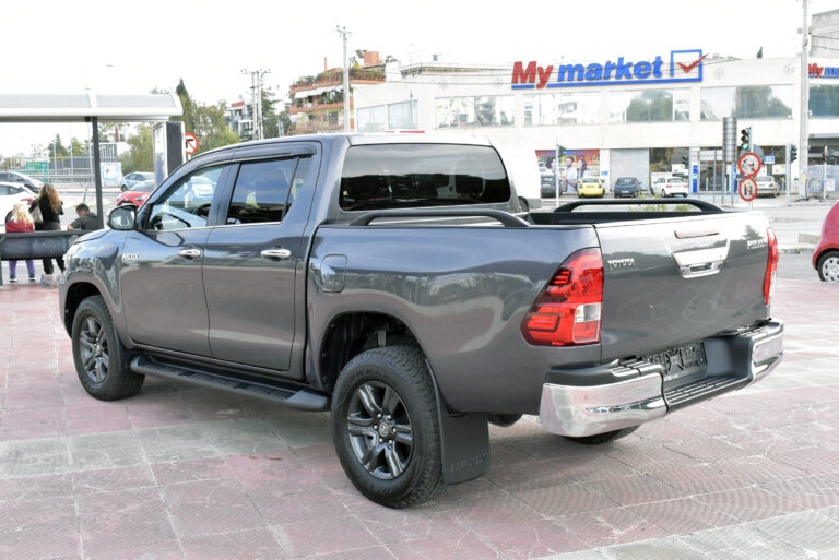 Toyota Hilux - 2.4 Double Cab 4x4 Cruiser Automatic Camera