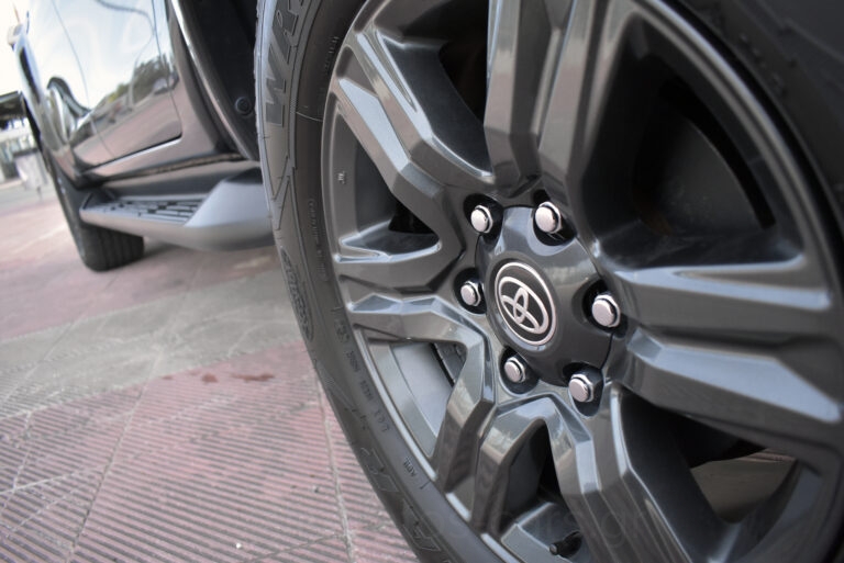 Toyota Hilux - 2.4 Double Cab 4x4 Cruiser Automatic Camera