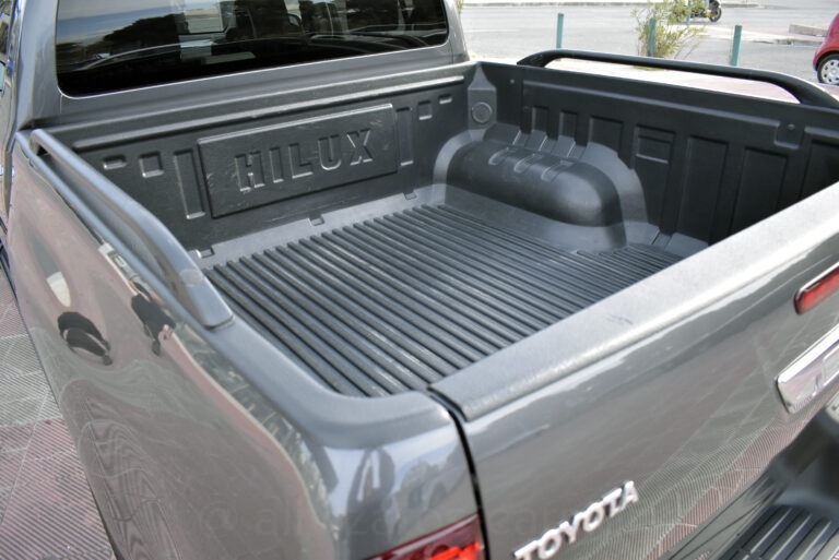 Toyota Hilux - 2.4 Double Cab 4x4 Cruiser Automatic Camera