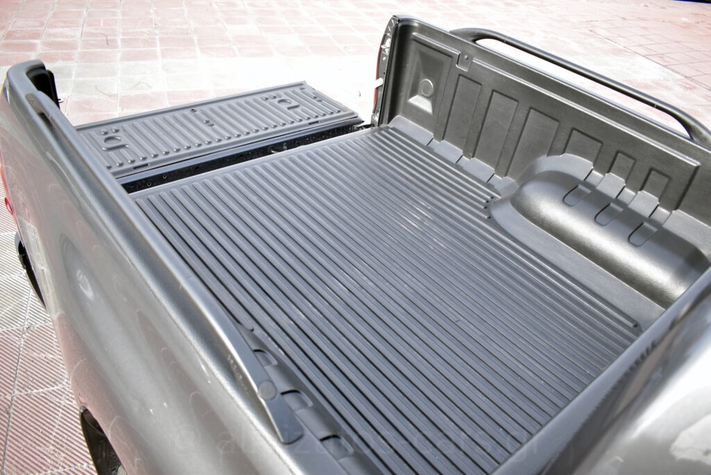 Toyota Hilux - 2.4 Double Cab 4x4 Cruiser Automatic Camera