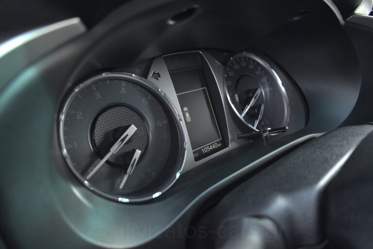 Toyota Hilux - 2.4 Double Cab 4x4 Cruiser Automatic Camera