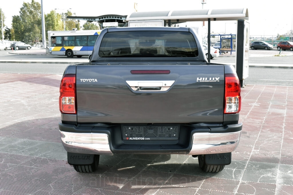 Toyota Hilux - 2.4 Double Cab 4x4 Cruiser Automatic Camera