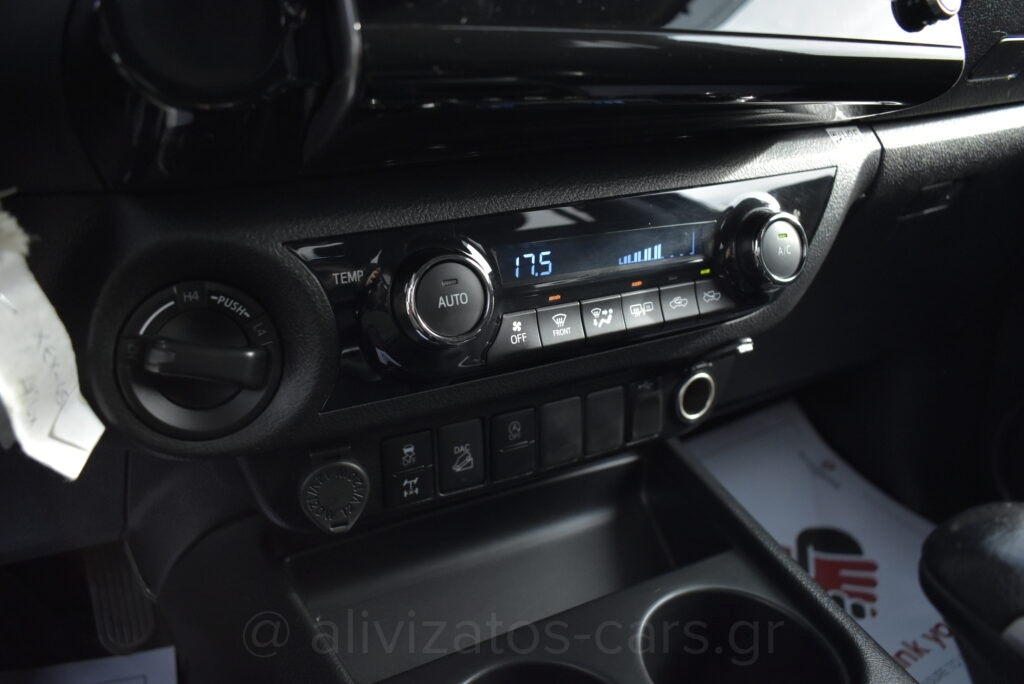 Toyota Hilux - 2.4 Double Cab 4x4 Cruiser Automatic Camera