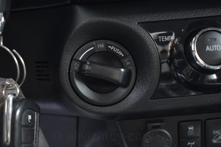 Toyota Hilux - 2.4 Double Cab 4x4 Cruiser Automatic Camera