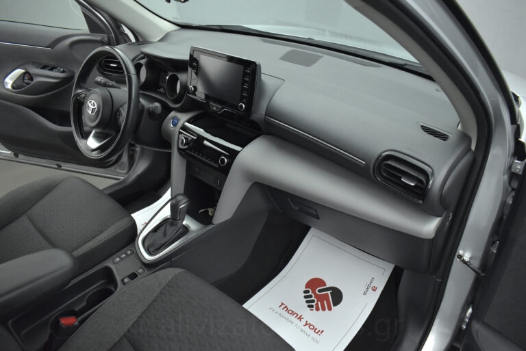 Toyota Yaris Cross - 1.5 Hybrid E-CVT Dynamic +Navigation