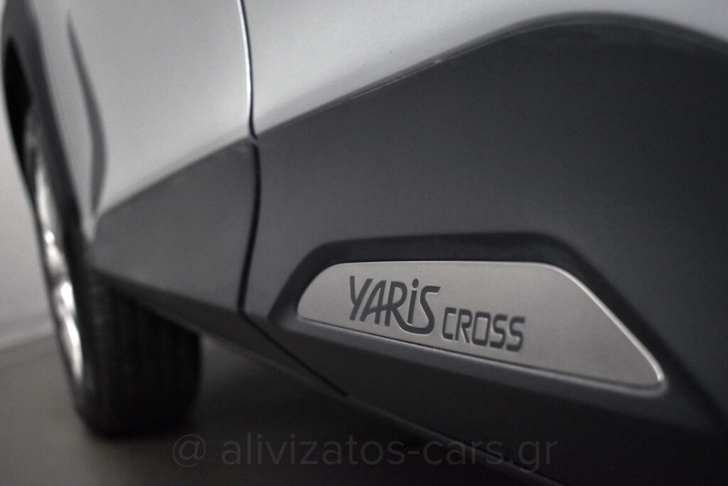 Toyota Yaris Cross - 1.5 Hybrid E-CVT Dynamic +Navigation