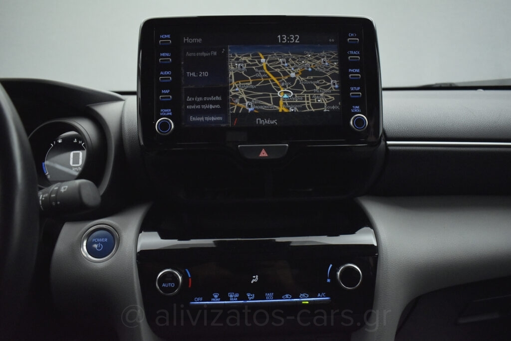 Toyota Yaris Cross - 1.5 Hybrid E-CVT Dynamic +Navigation