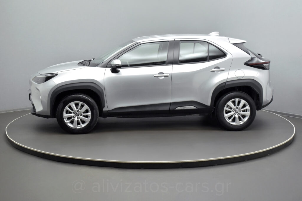 Toyota Yaris Cross - 1.5 Hybrid E-CVT Dynamic +Navigation