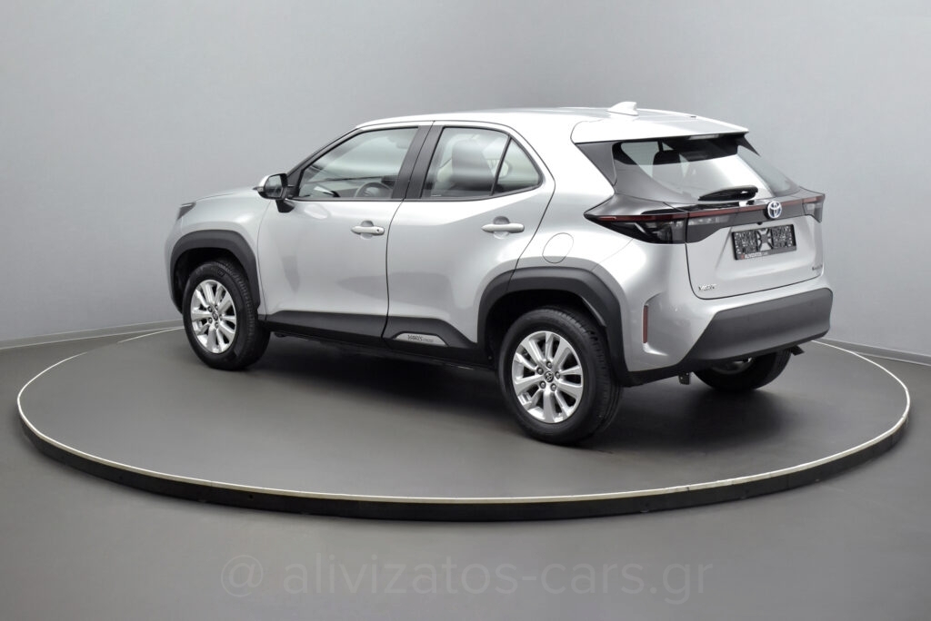 Toyota Yaris Cross - 1.5 Hybrid E-CVT Dynamic +Navigation