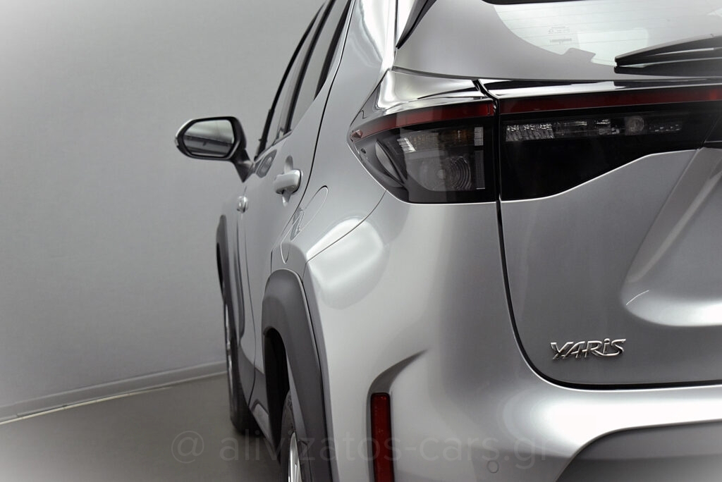 Toyota Yaris Cross - 1.5 Hybrid E-CVT Dynamic +Navigation