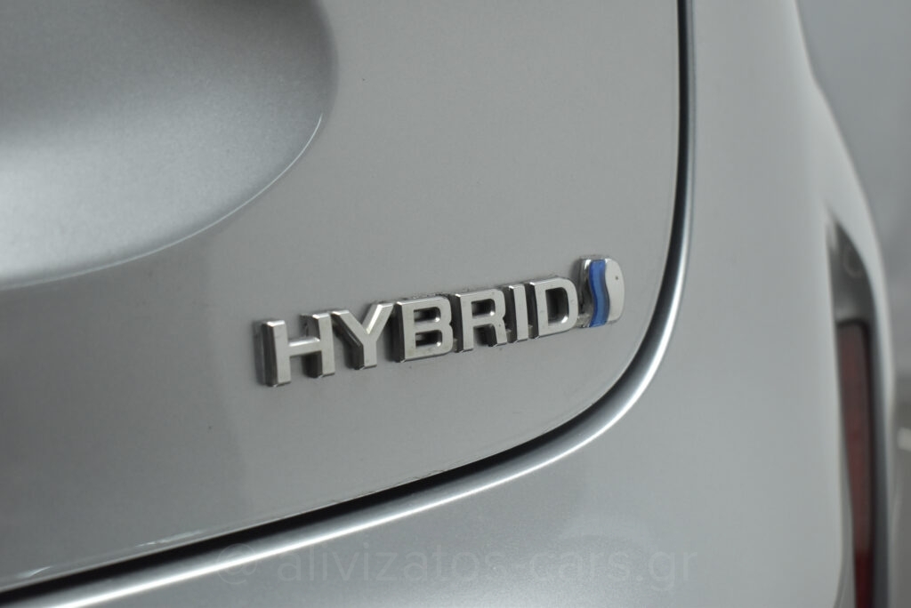 Toyota Yaris Cross - 1.5 Hybrid E-CVT Dynamic +Navigation