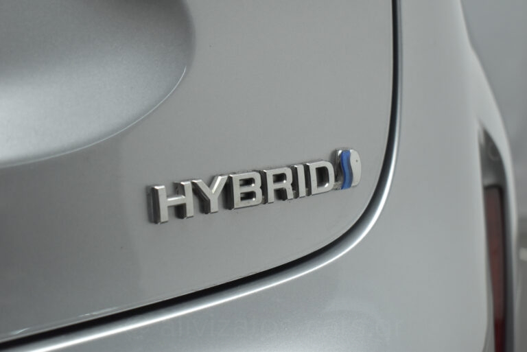 Toyota Yaris Cross - 1.5 Hybrid E-CVT Dynamic +Navigation