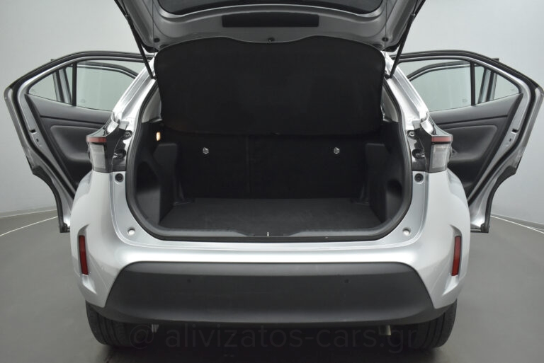 Toyota Yaris Cross - 1.5 Hybrid E-CVT Dynamic +Navigation