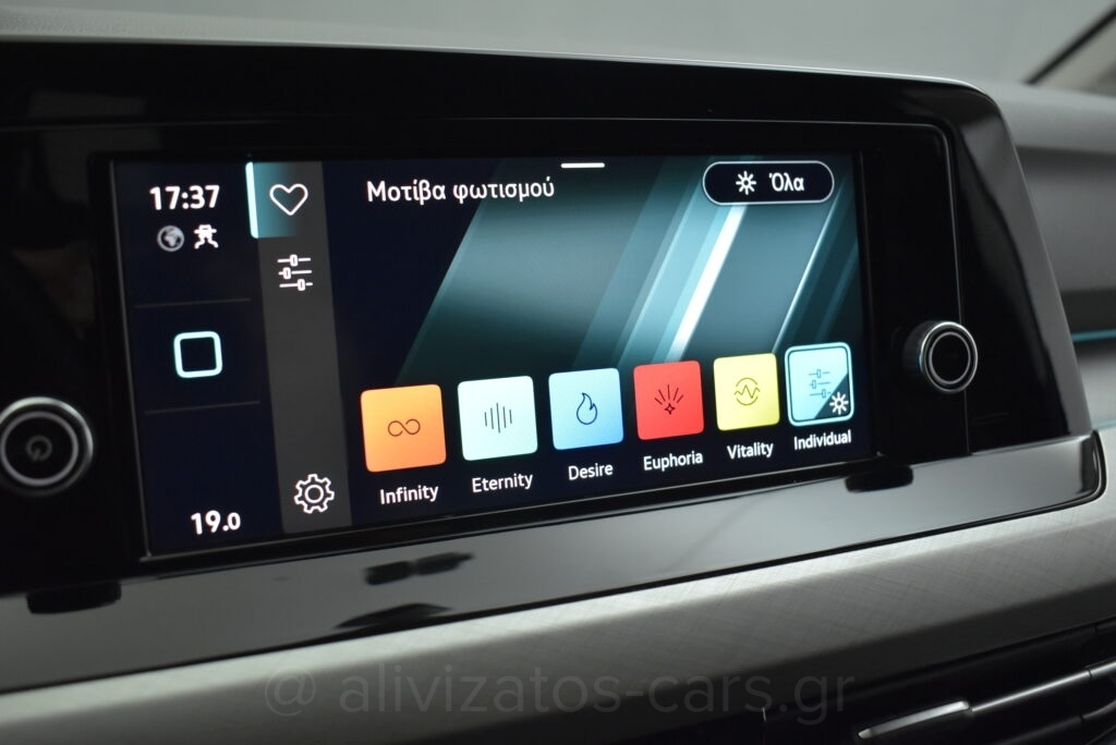 Volkswagen Golf - 1.5 eTsi DSG Life 150hp Hybrid