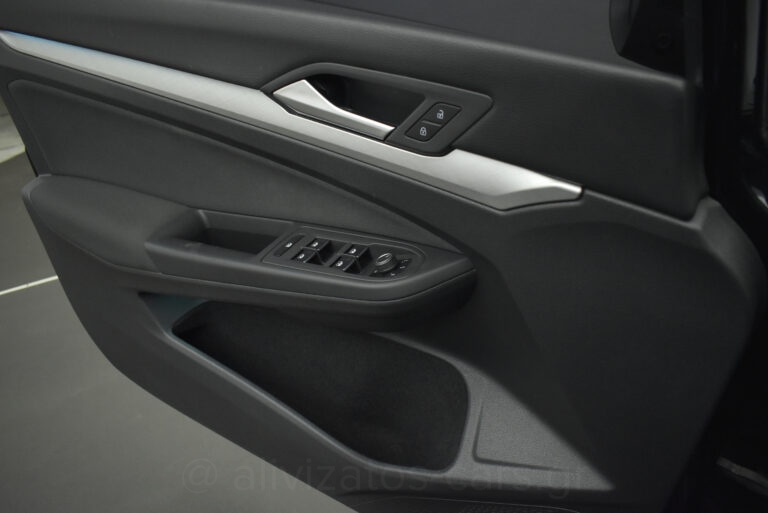 Volkswagen Golf - 1.5 eTsi DSG Life 150hp Hybrid