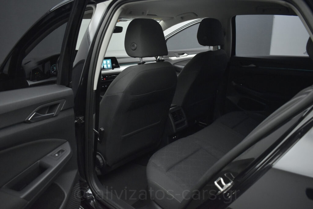 Volkswagen Golf - 1.5 eTsi DSG Life 150hp Hybrid