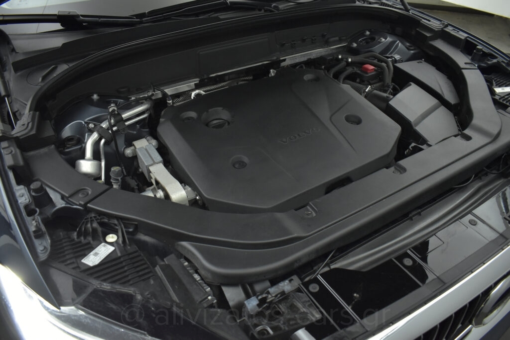 Volvo XC 60 -  B5 MHEV INSCRIPTION PANORAMA AWD 235hp