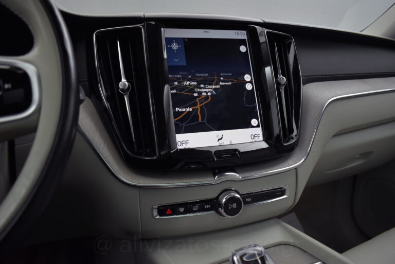 Volvo XC 60 -  B5 MHEV INSCRIPTION PANORAMA AWD 235hp