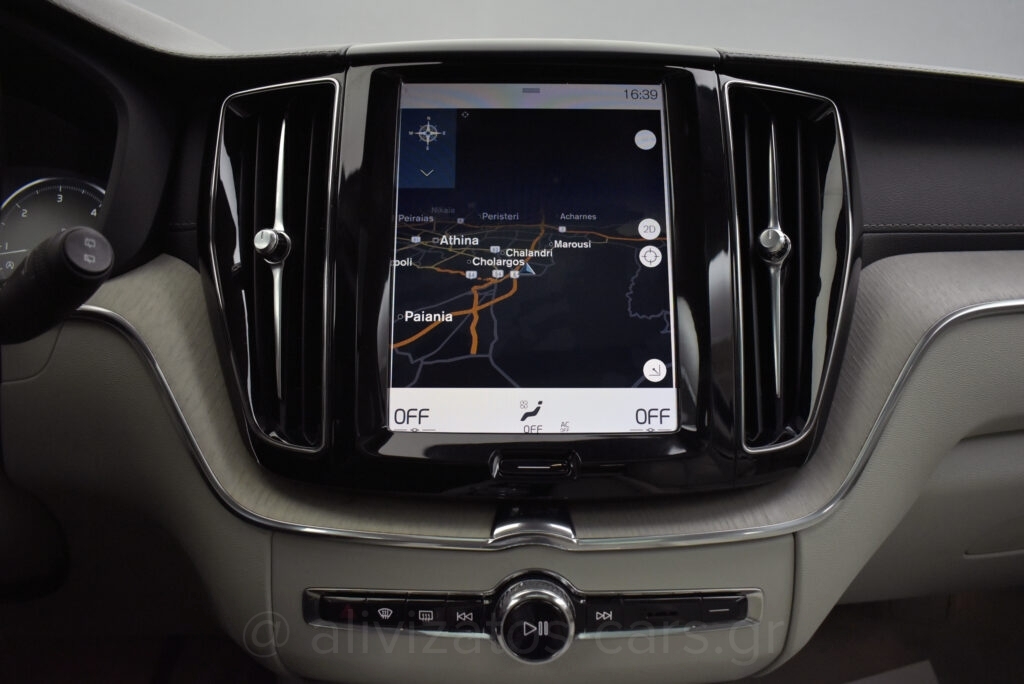 Volvo XC 60 -  B5 MHEV INSCRIPTION PANORAMA AWD 235hp