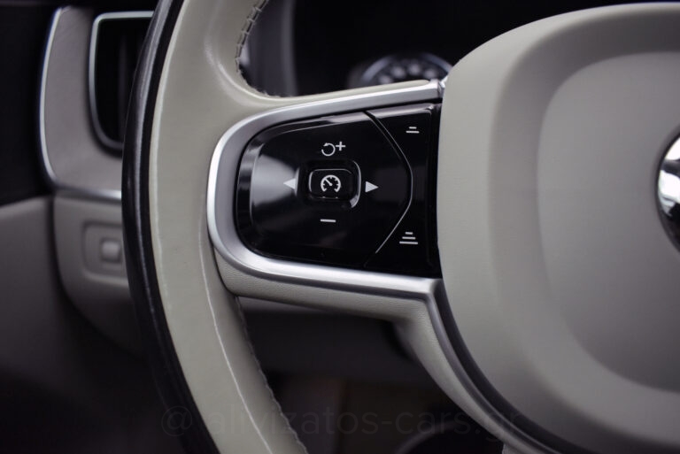 Volvo XC 60 -  B5 MHEV INSCRIPTION PANORAMA AWD 235hp