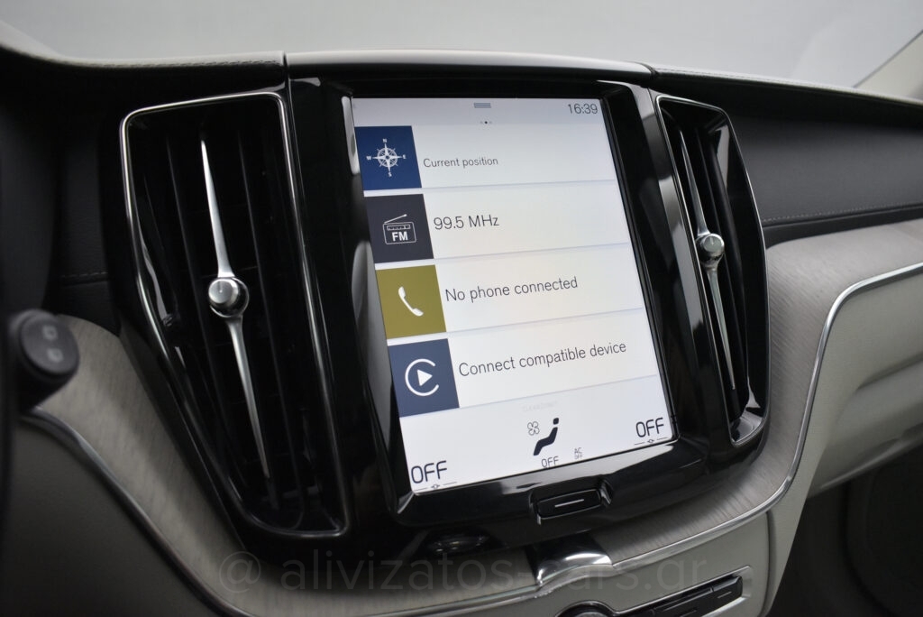 Volvo XC 60 -  B5 MHEV INSCRIPTION PANORAMA AWD 235hp