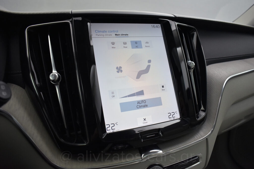 Volvo XC 60 -  B5 MHEV INSCRIPTION PANORAMA AWD 235hp