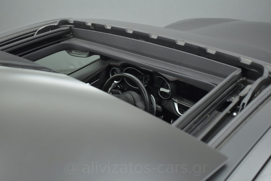 Alfa Romeo Stelvio - Veloce Ti Q4 EAT8 Panopama 211hp