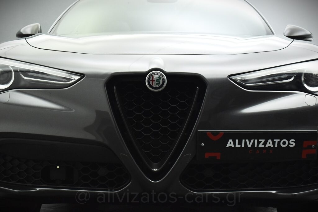 Alfa Romeo Stelvio - Veloce Ti Q4 EAT8 Panopama 211hp