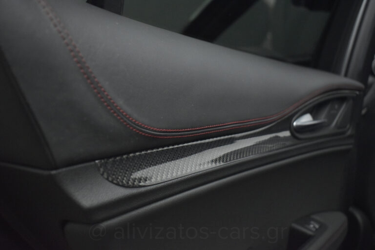 Alfa Romeo Stelvio - Veloce Ti Q4 EAT8 Panopama 211hp