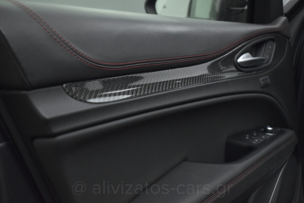 Alfa Romeo Stelvio - Veloce Ti Q4 EAT8 Panopama 211hp