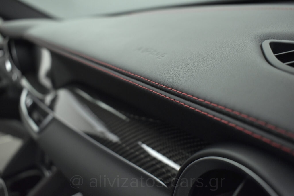 Alfa Romeo Stelvio - Veloce Ti Q4 EAT8 Panopama 211hp