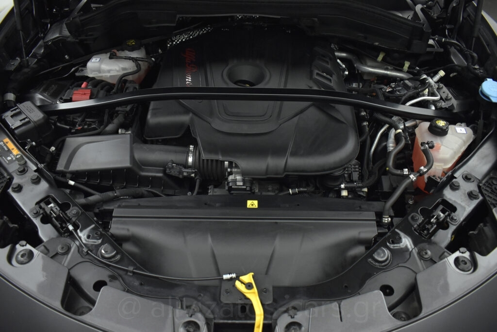 Alfa Romeo Stelvio - Veloce Ti Q4 EAT8 Panopama 211hp