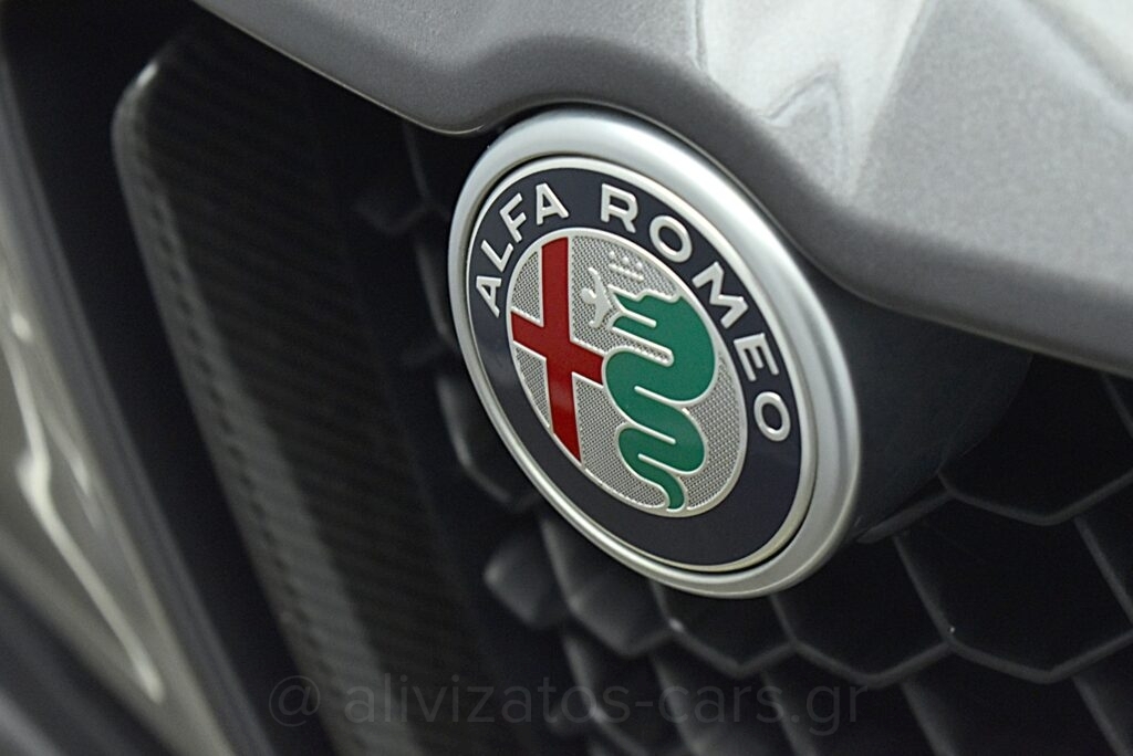 Alfa Romeo Stelvio - Veloce Ti Q4 EAT8 Panopama 211hp