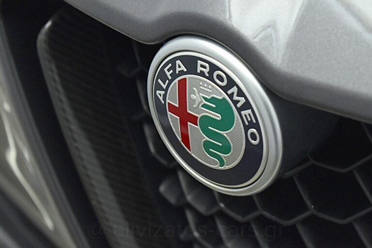 Alfa Romeo Stelvio - Veloce Ti Q4 EAT8 Panopama 211hp