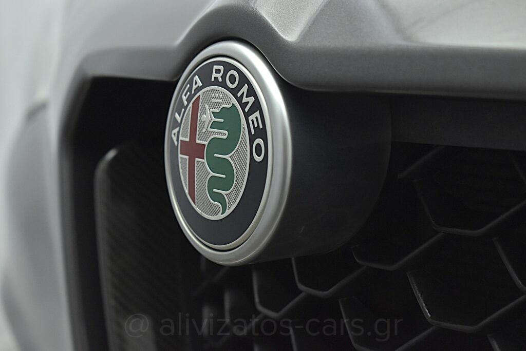 Alfa Romeo Stelvio - Veloce Ti Q4 EAT8 Panopama 211hp