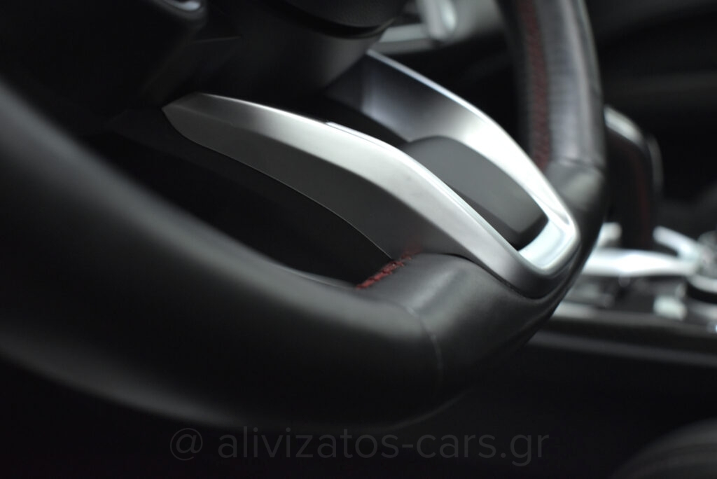 Alfa Romeo Stelvio - Veloce Ti Q4 EAT8 Panopama 211hp