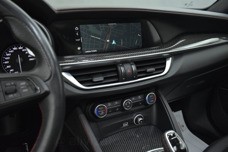 Alfa Romeo Stelvio - Veloce Ti Q4 EAT8 Panopama 211hp