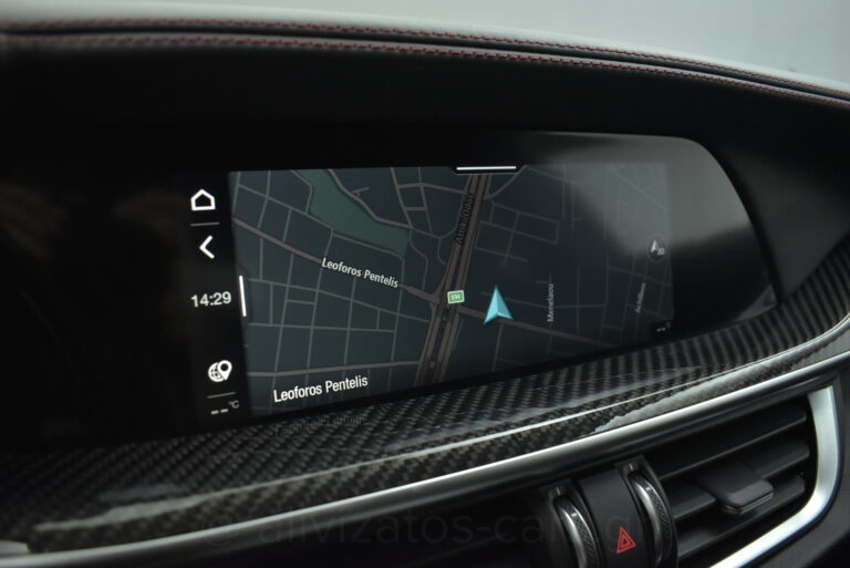 Alfa Romeo Stelvio - Veloce Ti Q4 EAT8 Panopama 211hp