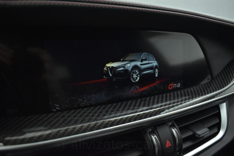 Alfa Romeo Stelvio - Veloce Ti Q4 EAT8 Panopama 211hp