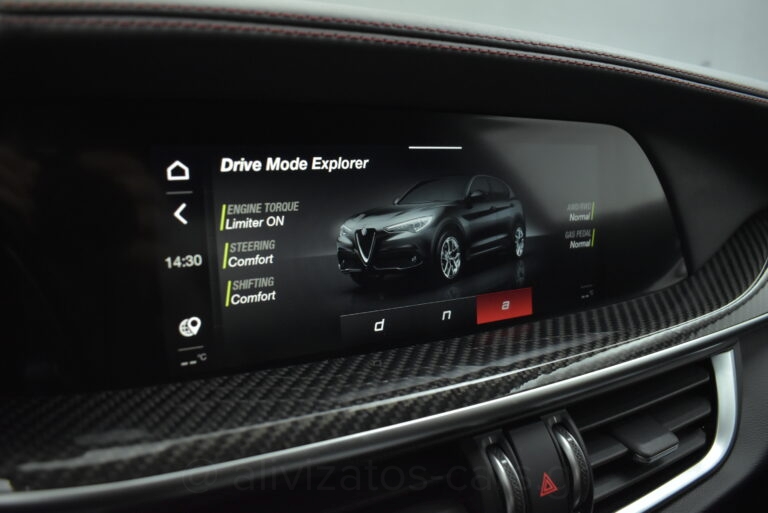 Alfa Romeo Stelvio - Veloce Ti Q4 EAT8 Panopama 211hp