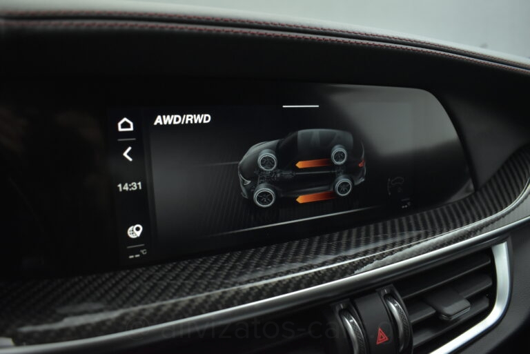 Alfa Romeo Stelvio - Veloce Ti Q4 EAT8 Panopama 211hp