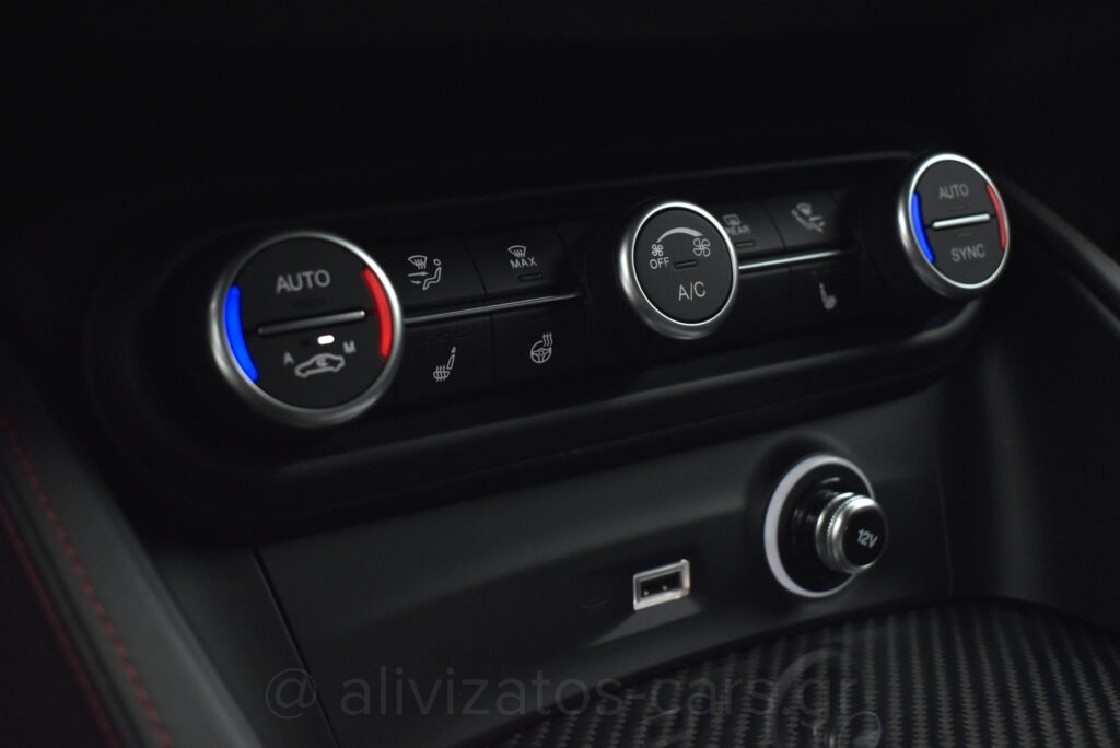 Alfa Romeo Stelvio - Veloce Ti Q4 EAT8 Panopama 211hp