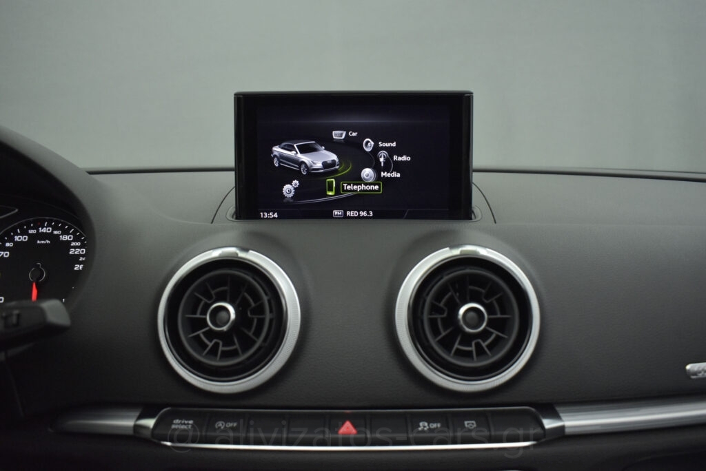 Audi A3 - 30 Tfsi S Tronic Cabriolet Sport