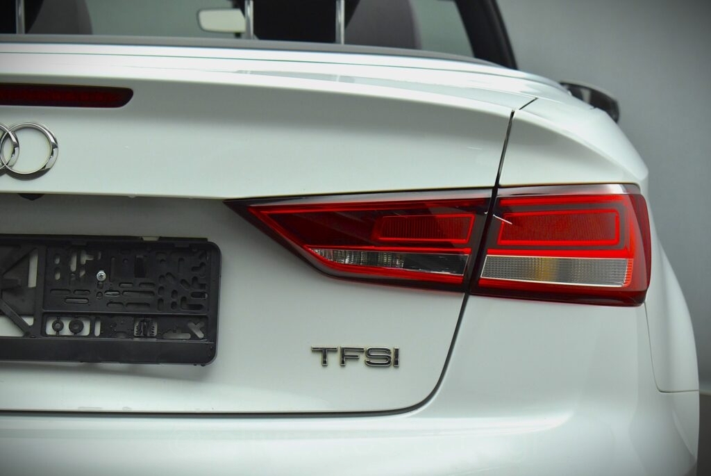 Audi A3 - 30 Tfsi S Tronic Cabriolet Sport