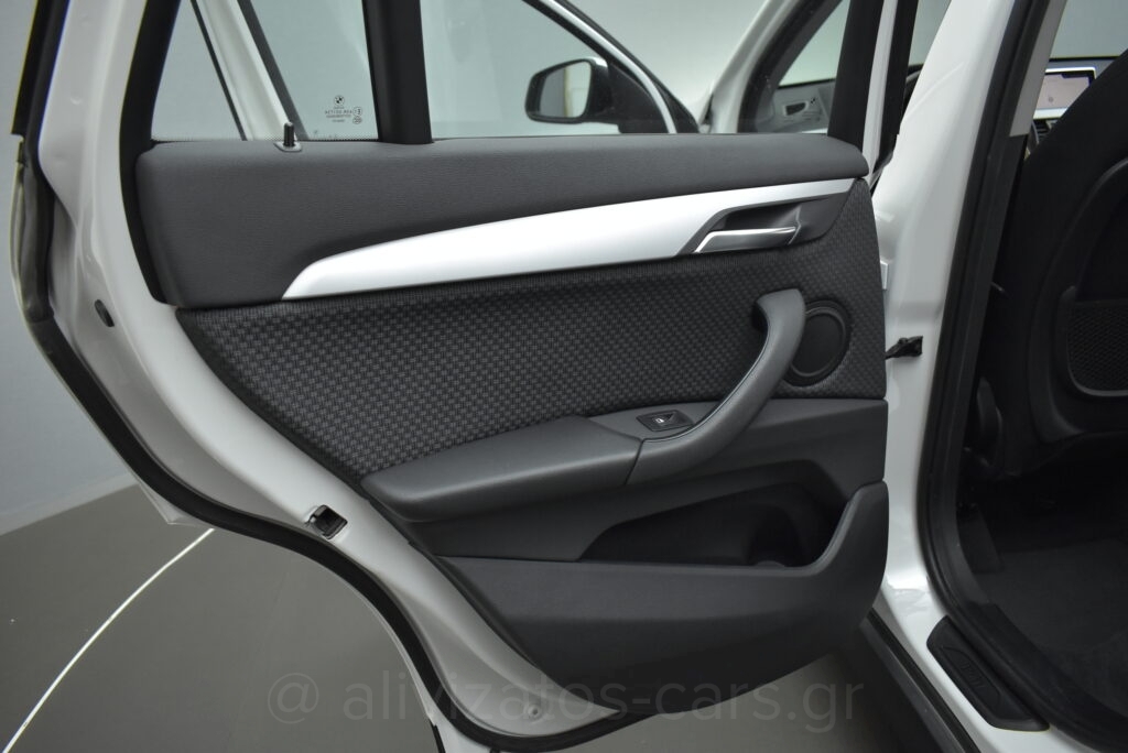 Bmw X1 - 1.5 S drive Steptronic 16d Navigation