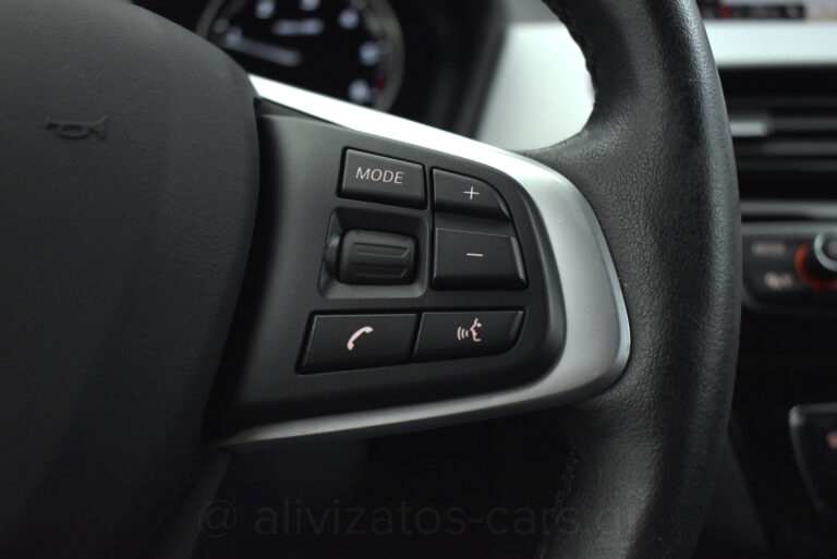 Bmw X1 - 1.5 S drive Steptronic 16d Navigation